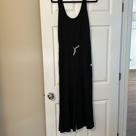 NWOT Vuori black Heather Wide Leg Jumpsuit - Picture 1 of 5